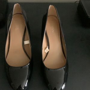 Black patent heels